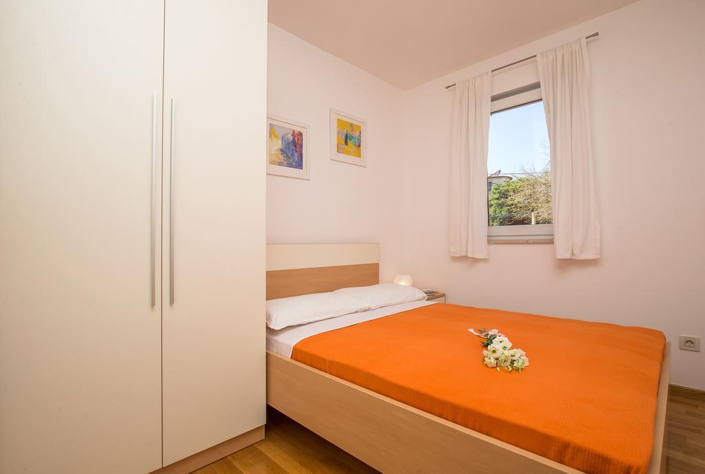 Comfortable Apartment Laura Lapad With Garage Dubrovnik Eksteriør bilde