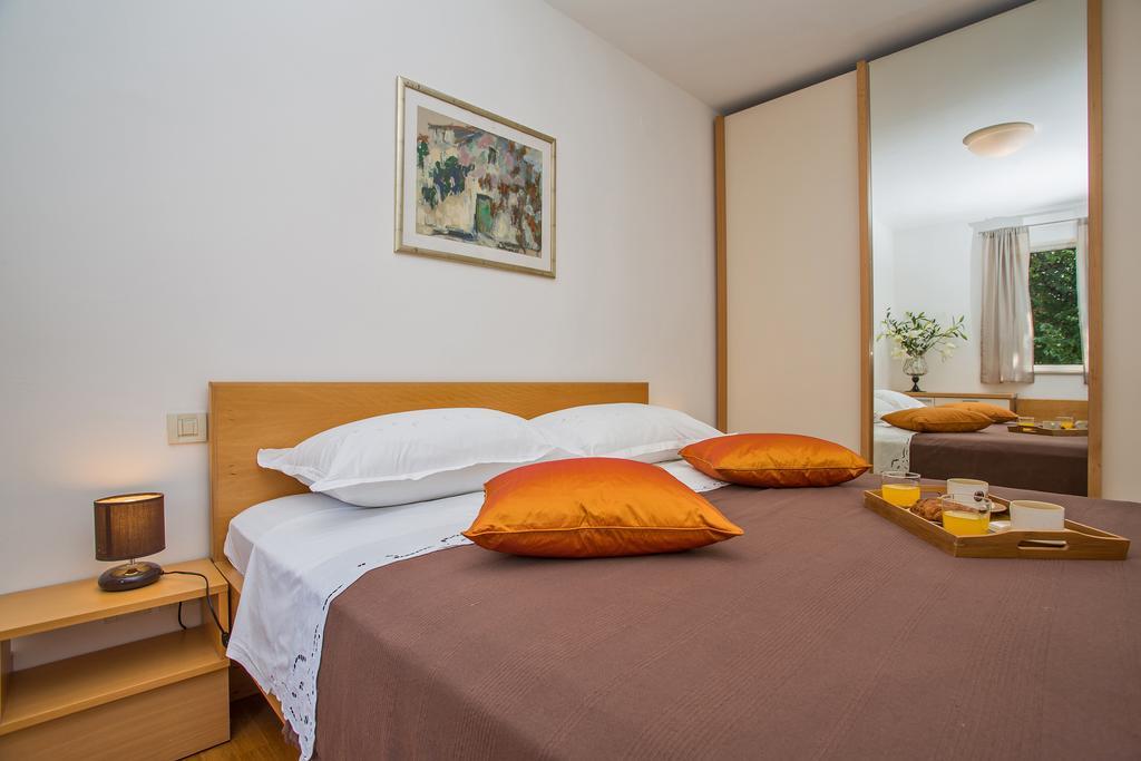 Comfortable Apartment Laura Lapad With Garage Dubrovnik Eksteriør bilde